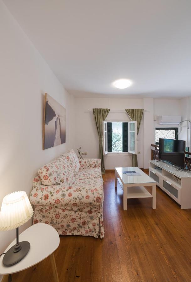 Anelia Boutique Apartments Nauplia Esterno foto